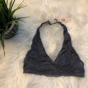 NWT Victoria’s Secret halter bralette size XS
